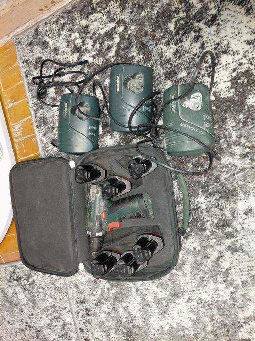 Шуруповерт metabo