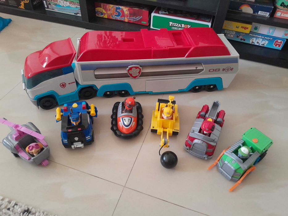 camião patrulha pata + viaturas + cães