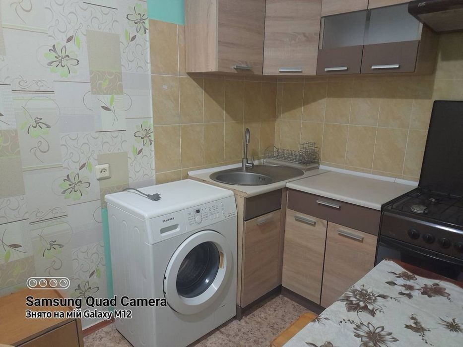 Здається 1 кімнатна квартира на Ювілейному