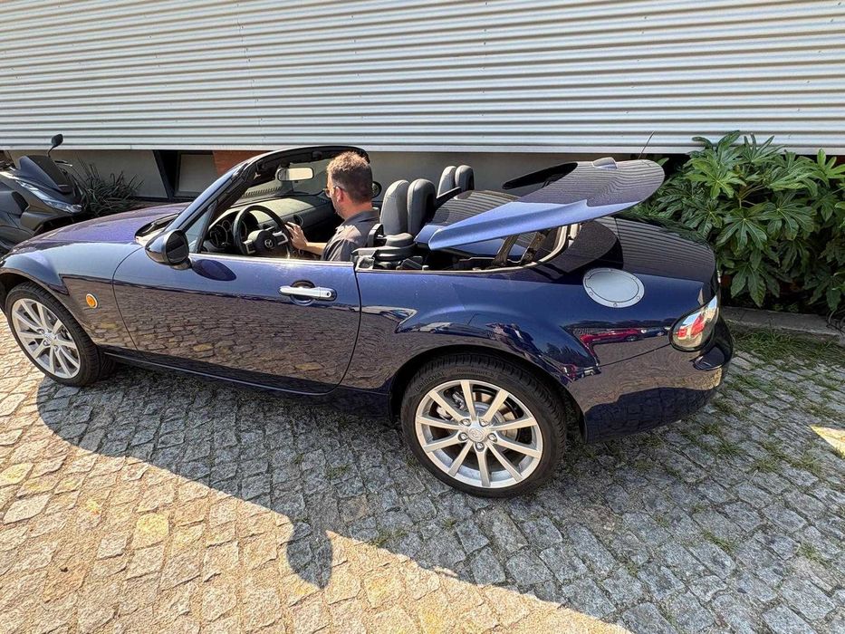 Mazda MX 5 de 2008 Cabrio com Hard Top de abertura automática