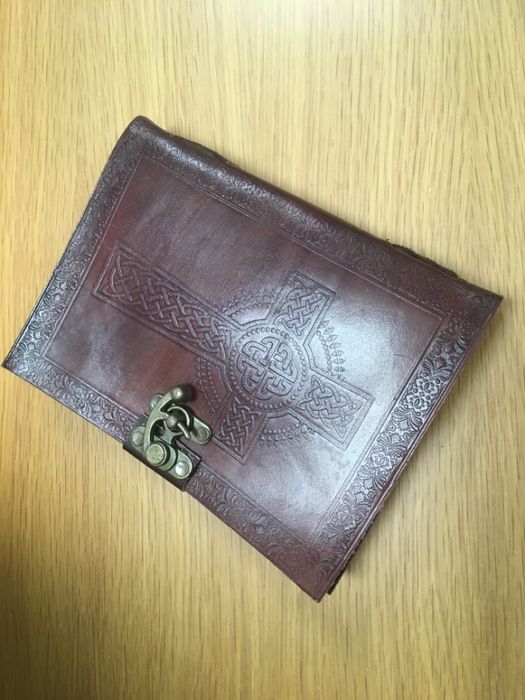 Caderno Artesanal de Couro