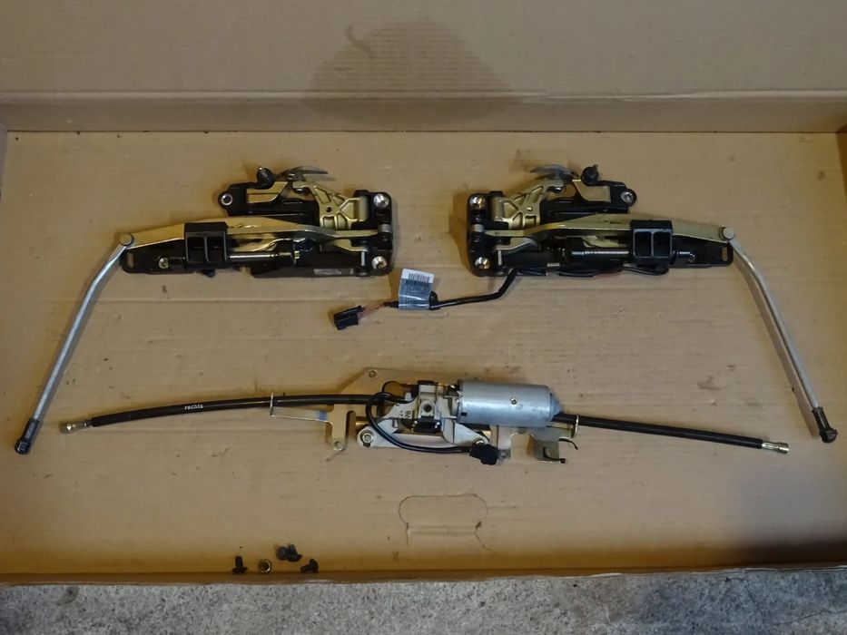 OPEL ASTRA G 2 BERTONE CABRIO ZAMEK RYGIEL ZACZEP SKŁADANEGO DACHU LEWY PRAWY