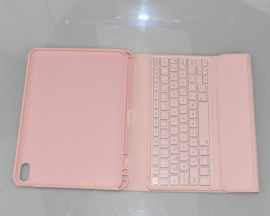 Etui z klawiaturą i touchpadem do iPad 10/11 Gen Bluetooth