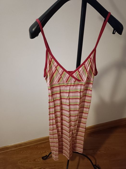 Vestidos — tamanho S
