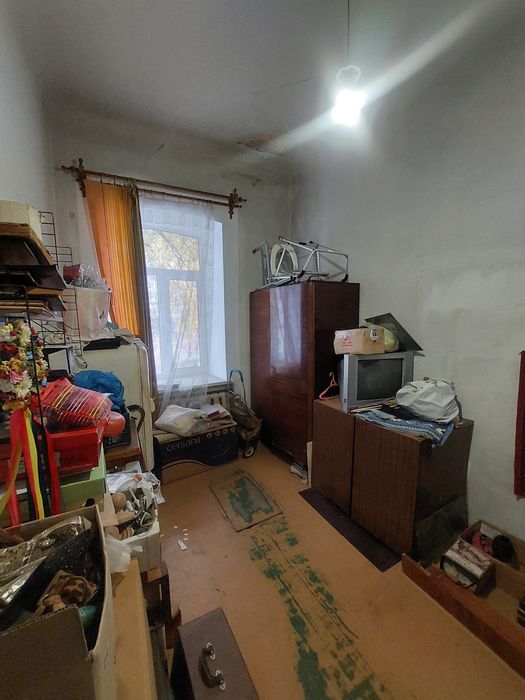 Продам 4к квартиру в Центрі міста