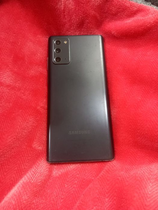 Samsung Galaxy Note 20 .