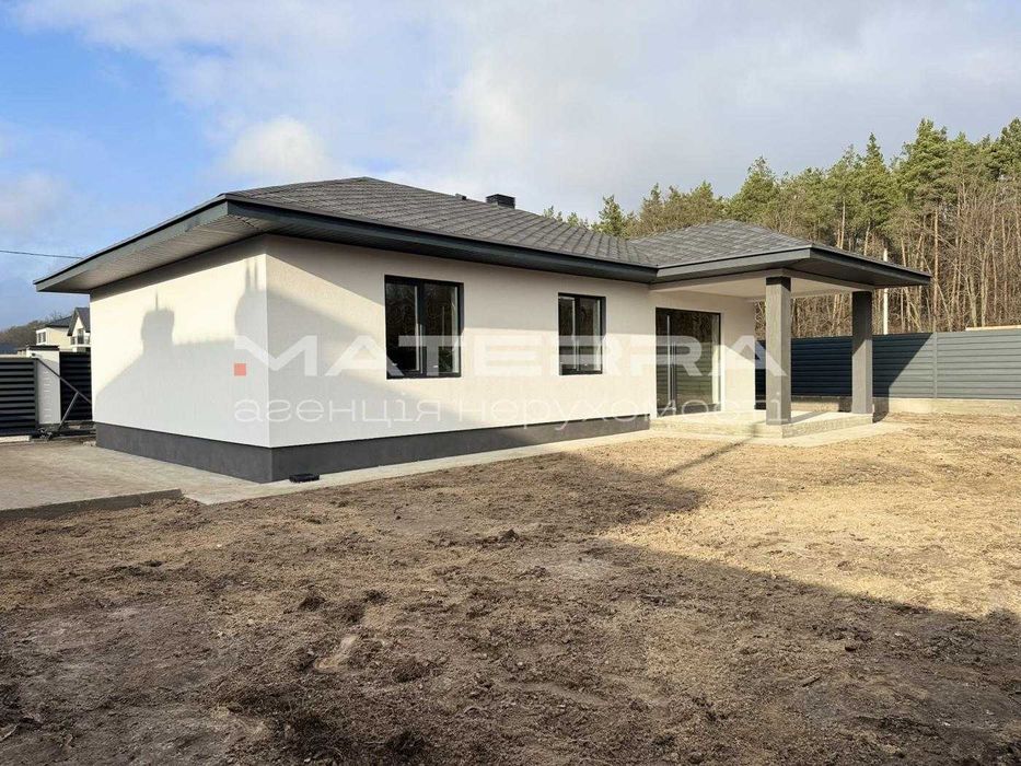 Круглик - Віта-Поштова Продаж будинку з краєвидом на ліс, під чистове