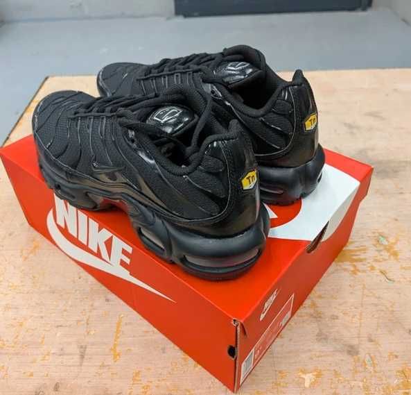 Buty Nike Air Max TN Plus Black R.38