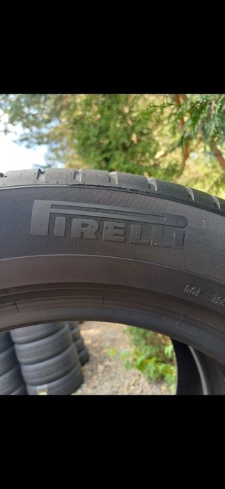 235/55/18 Sprzedam parę opon letnich Pirelli