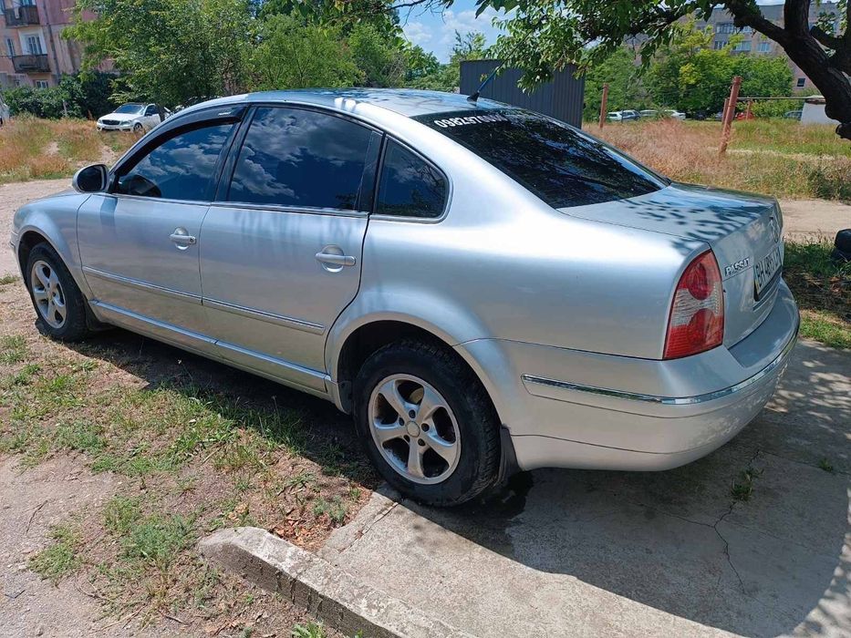 Автомобиль Volkswagen Passat