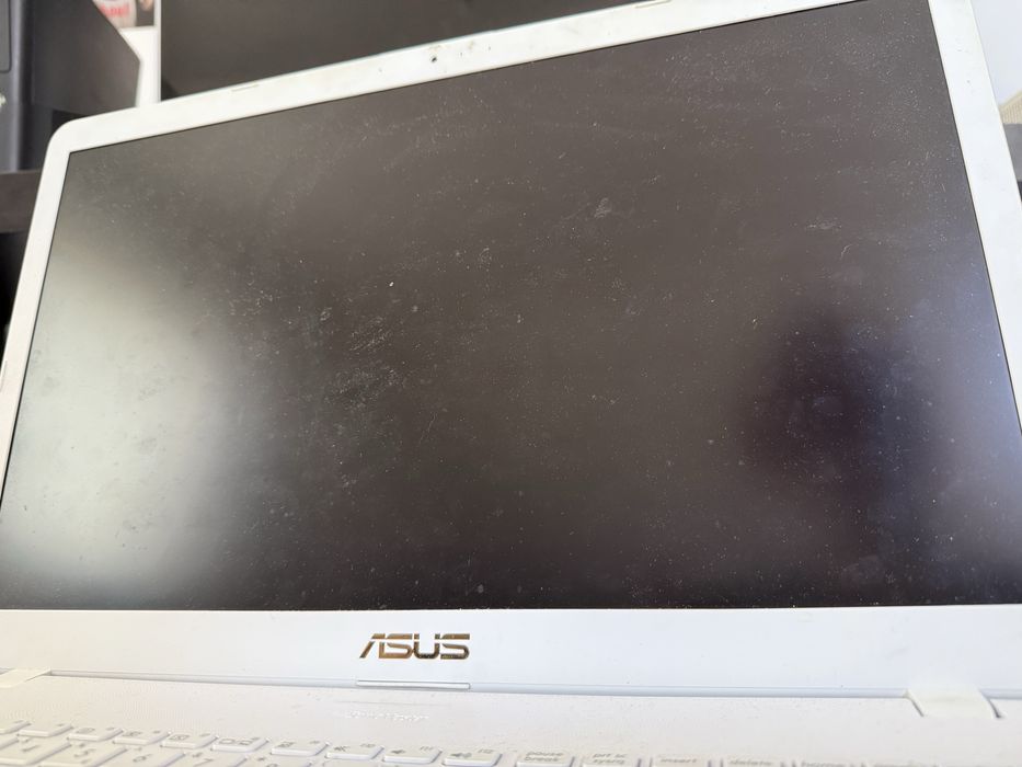 laptop ASUS VivoBook 17’