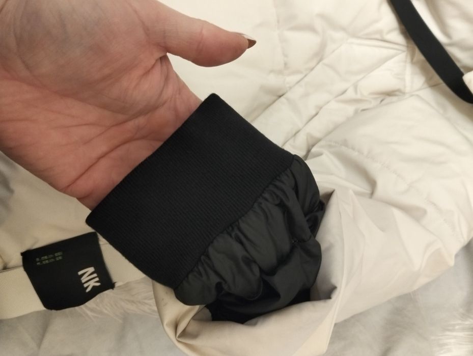 Продам жіночу зимову куртку