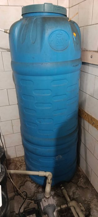 2 бочки по 500 літрів