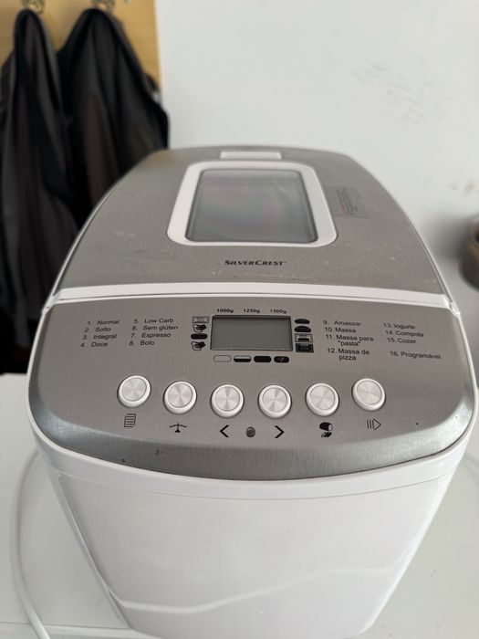 Robô de fazer  Pão e Massas