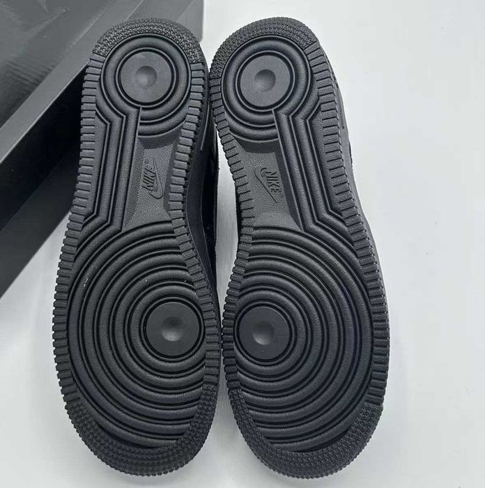 Nike Air Force 1 Low Supreme Black R.38