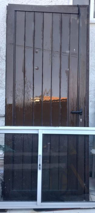 Porta de alumínio