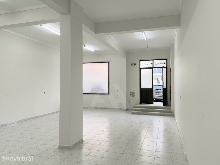 Loja Remodelada no Cacém