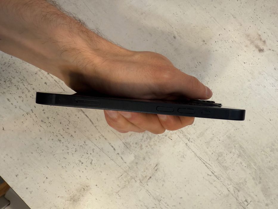 iPhone 14 128gb używany