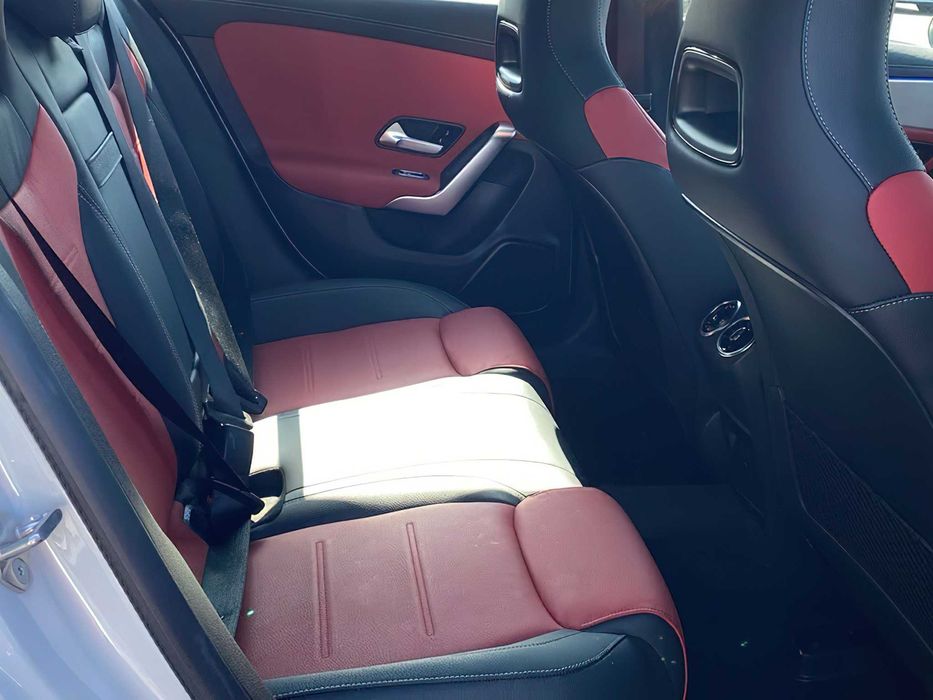 Mercedes-Benz CLA 250      2022