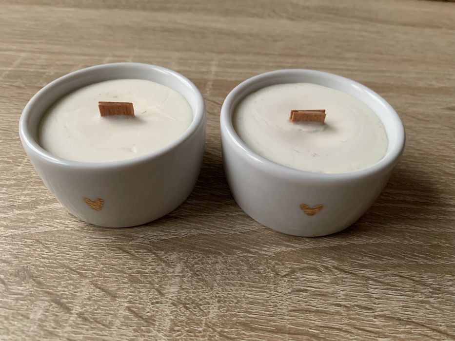 Świeczki zapachowe z drewnianym knotem