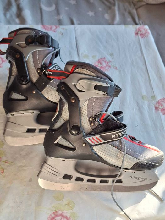Німецькі ковзани Techno Pro.