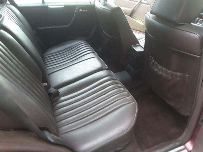 Mercedes Benz 250 TD(Touring Diesel)Não negociavel.