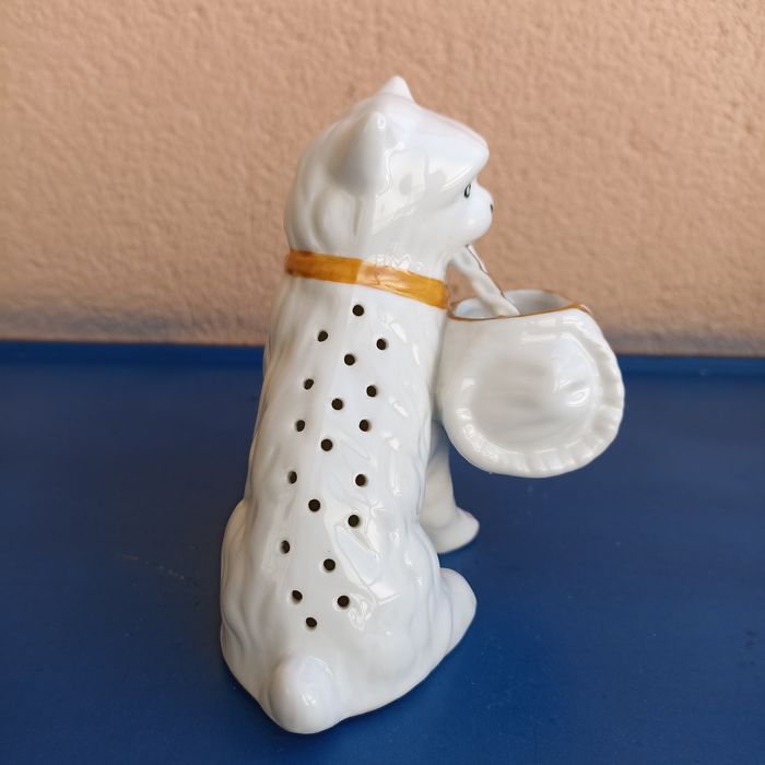 Paliteiro gato em porcelana S.P. Coimbra