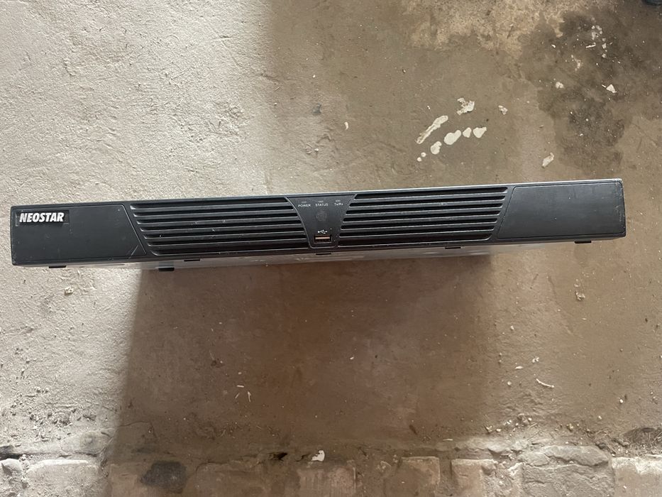 8 канальный регистратор Neostar с диском монитором и камерой