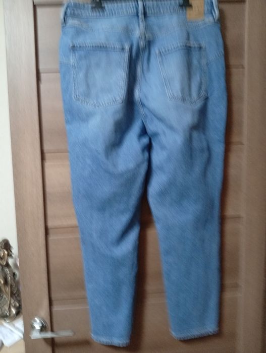 Продам жіночі джинси  54 розміру