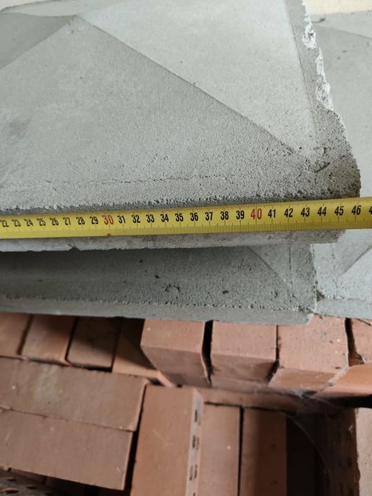 Daszki na ogrodzenie czterospadowe betonowe 10 szt