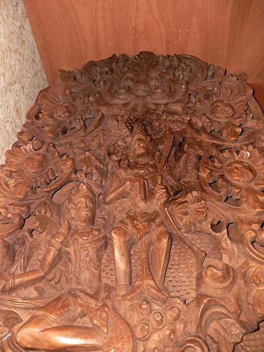 Деревянный индонезийский барельеф- резная картина