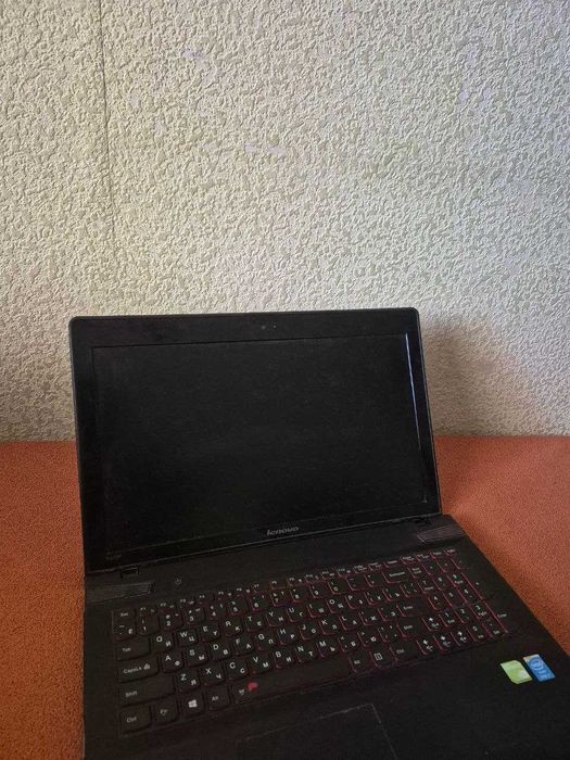 Ноутбук Lenovo y510p, i7-4700MQ 2.40GHz, NVIDEA GT 755m, 8 GB