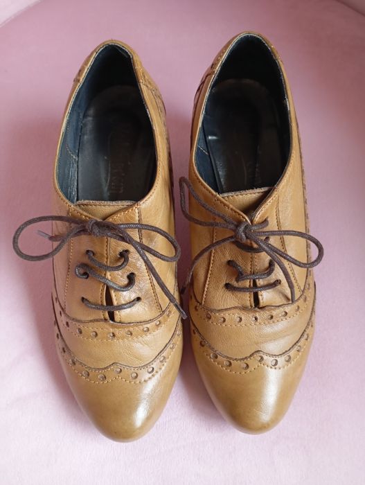 Sapatos  em pele genuína