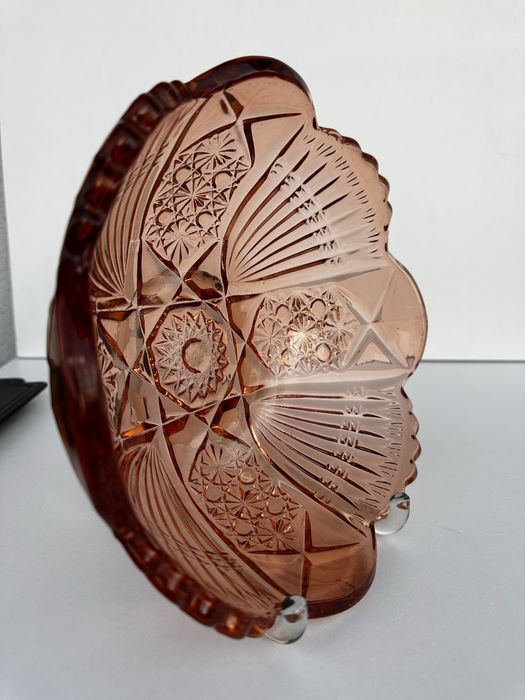 Rozalinowa kryształowa misa