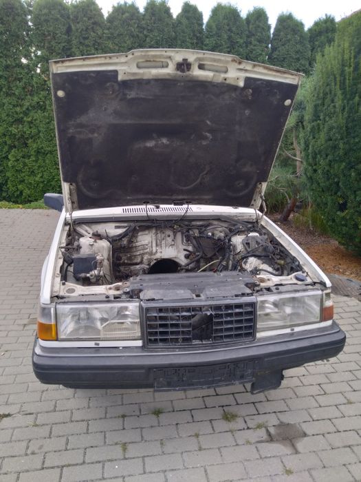 Volvo 740/760 sedan tapicerka turbo GLT wnętrze kpl. Redblock B230FK
