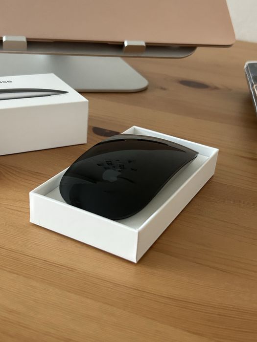 Нова Apple Magic Mouse Black Multi-Touch Surface