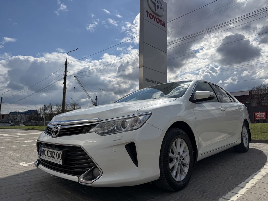 Toyota camry 55 2015