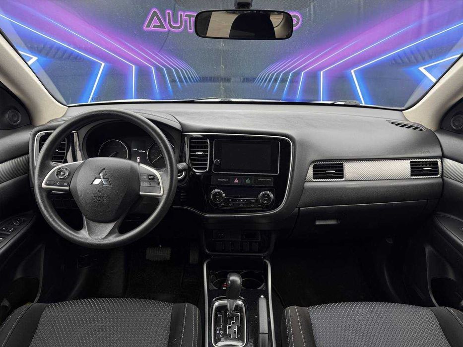 Mitsubishi Outlander 2017, 2.4 бензин, автомат