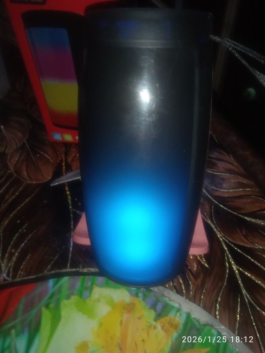 Блютуз  колонка  мр3.