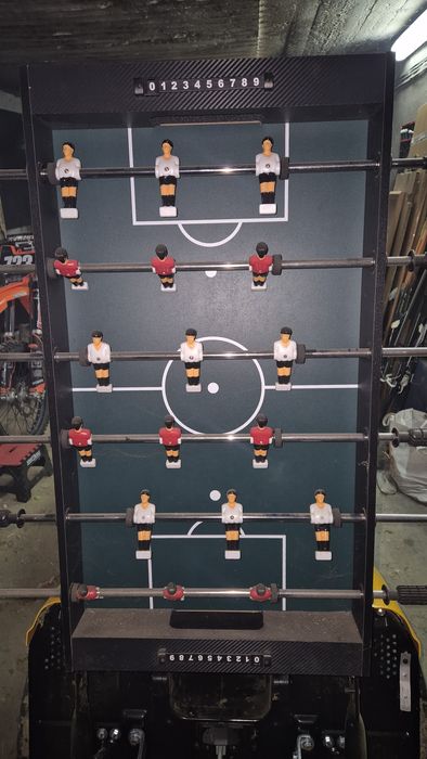 Piłkarzyki stawiane na stole