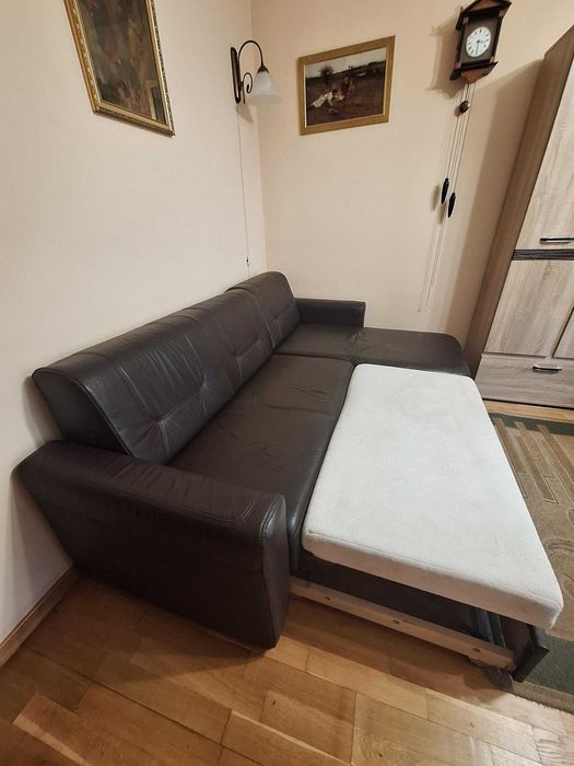 Włoski skórzany narożnik brąz z funkcją spania