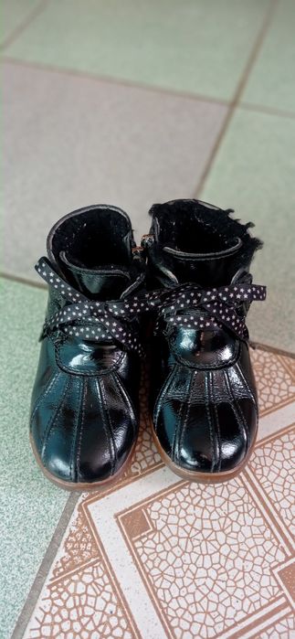 Черевики для дівчинки