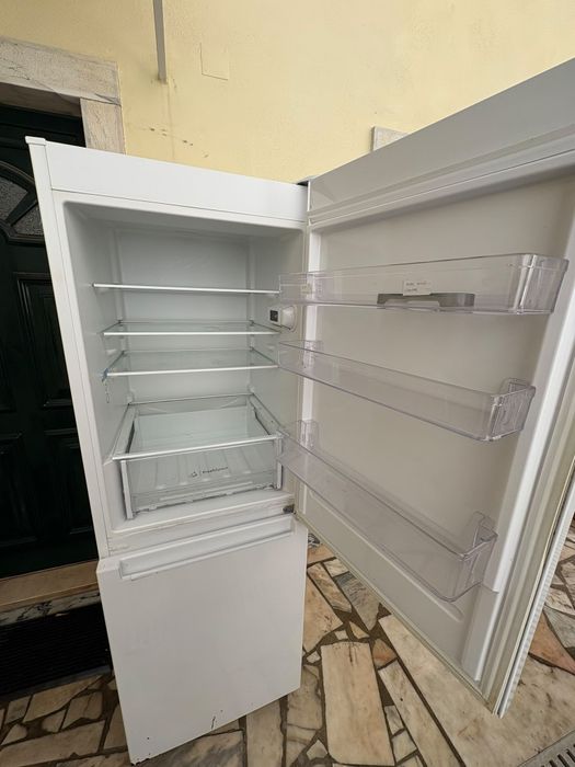 Frigorífico Combinado Indesit – Congelador Funciona | Frigorífico Não Arrefece