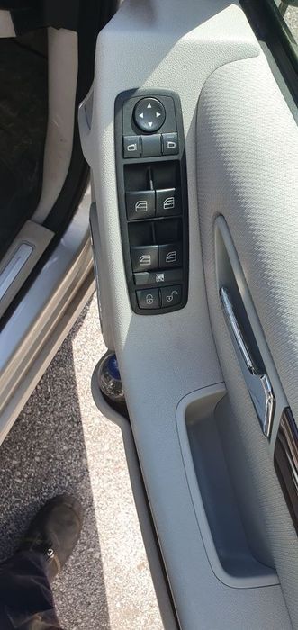 Mercedes A150 (peças)