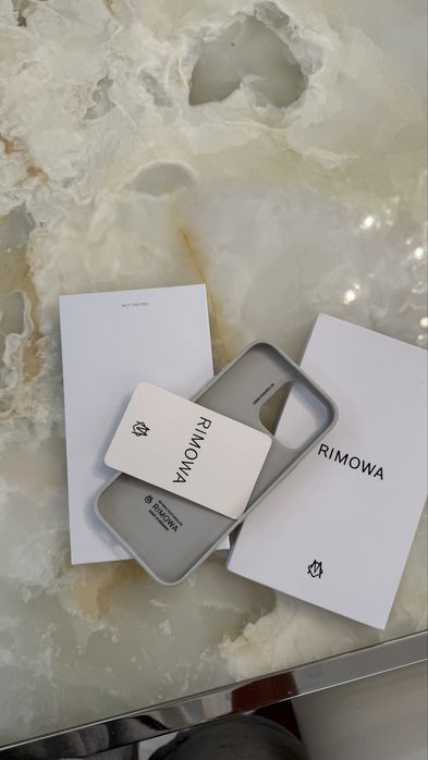 Capa rimowa  iphone 16 pro max nova