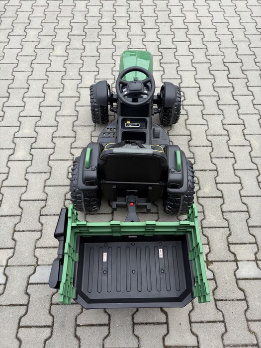 Duży Traktor na akumulator z Przyczepką Pilot dla dzieci 12V 9Ah