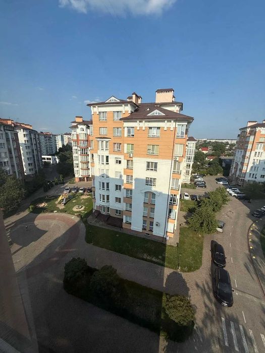 У продажу просторий дворівневий пентхаус у ЖК «Калинова Слобода»