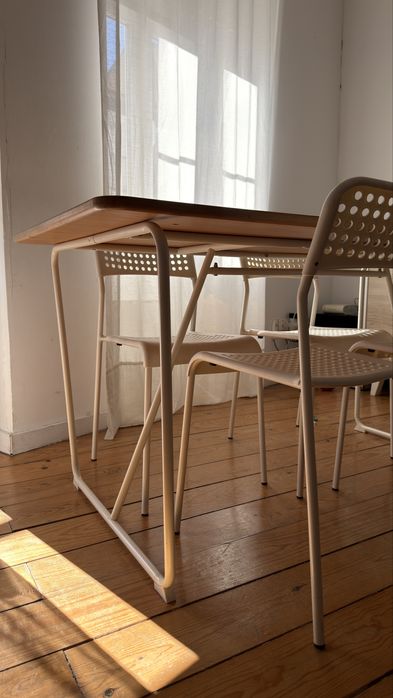 Mesa IKEA com tampo ANFALLARE + 4 cadeiras ADDE