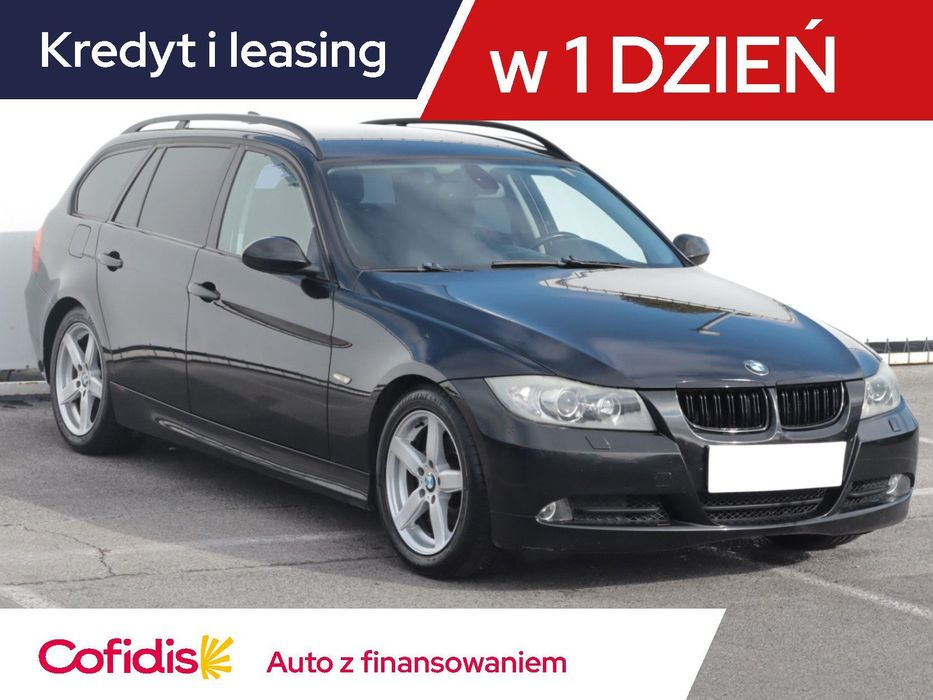 BMW Seria 3 320 i, Navi, Xenon, Klimatronic, Tempomat, Parktronic,