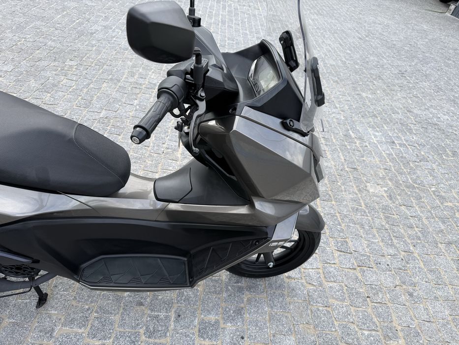 Kymco skytown 125 nova